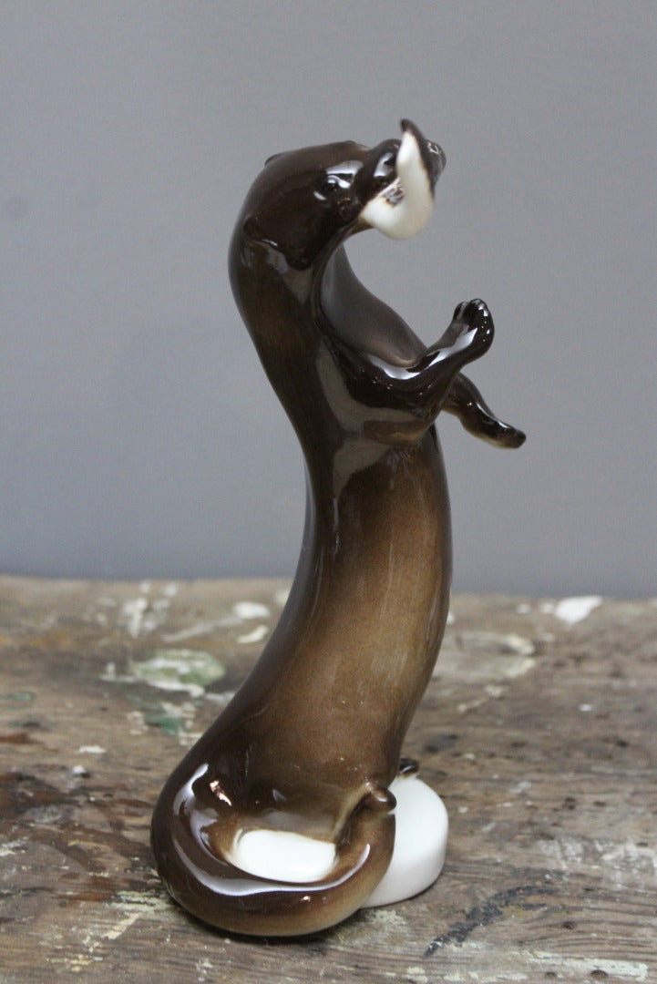 Lomonosov Otter Figure - Kernow Furniture