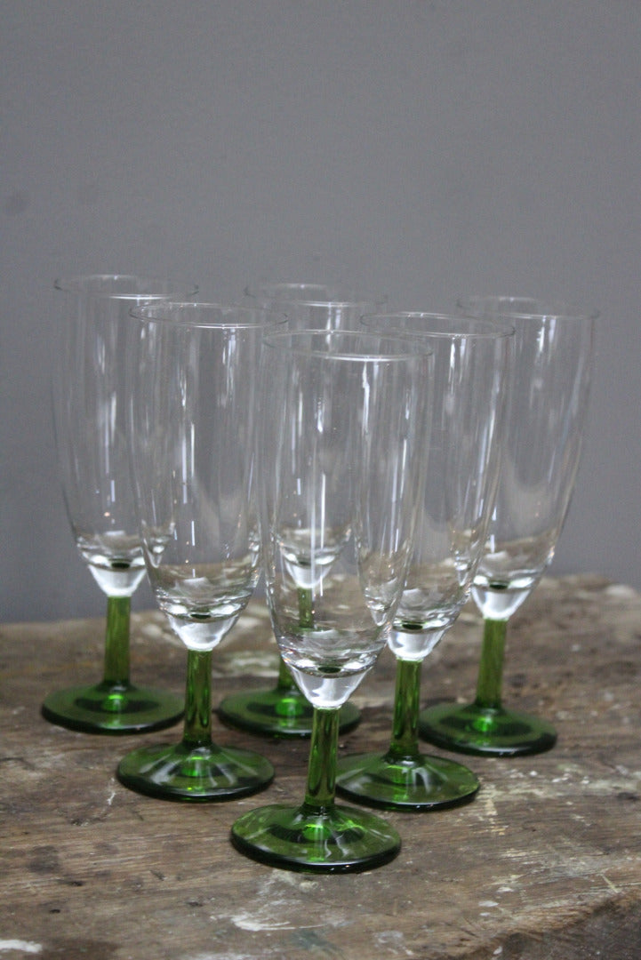 Set 6 Champagne Glasses - Kernow Furniture