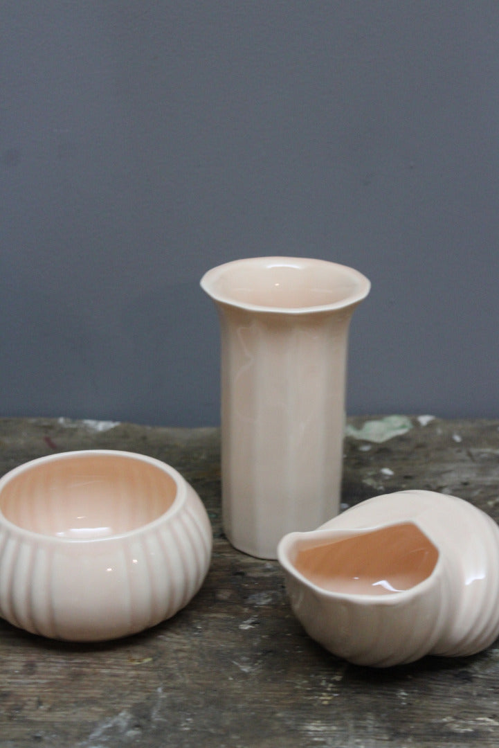 Dartmouth Pottery Pink Shell Set - Kernow Furniture