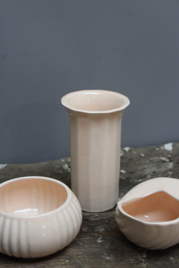 Dartmouth Pottery Pink Shell Set - Kernow Furniture