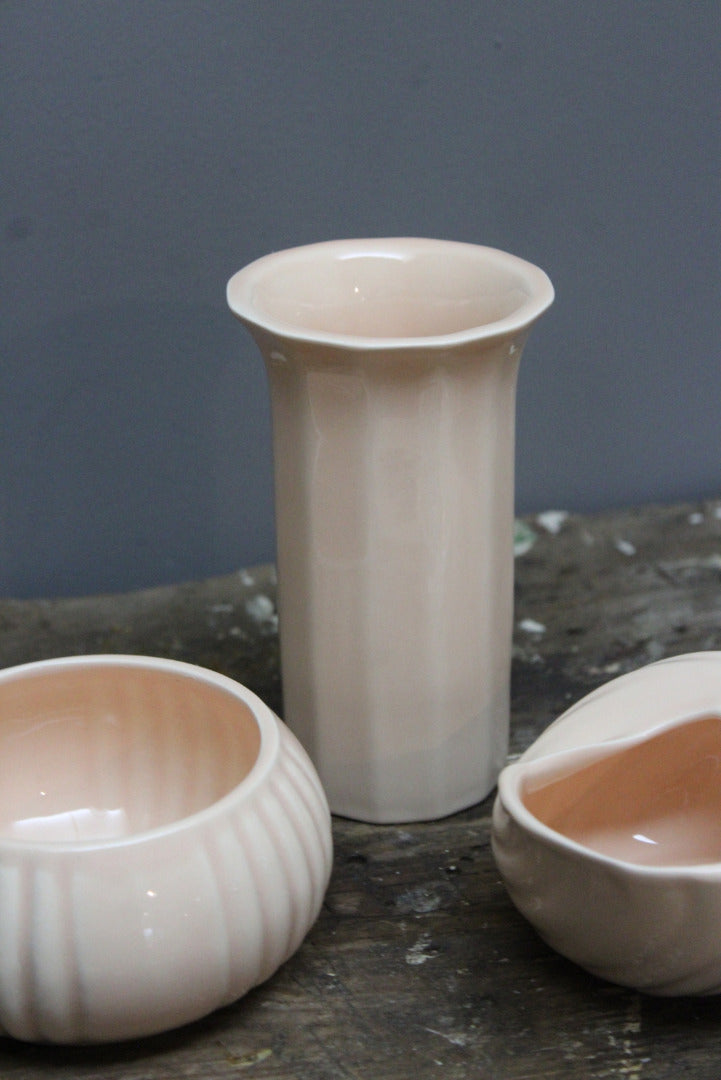 Dartmouth Pottery Pink Shell Set - Kernow Furniture