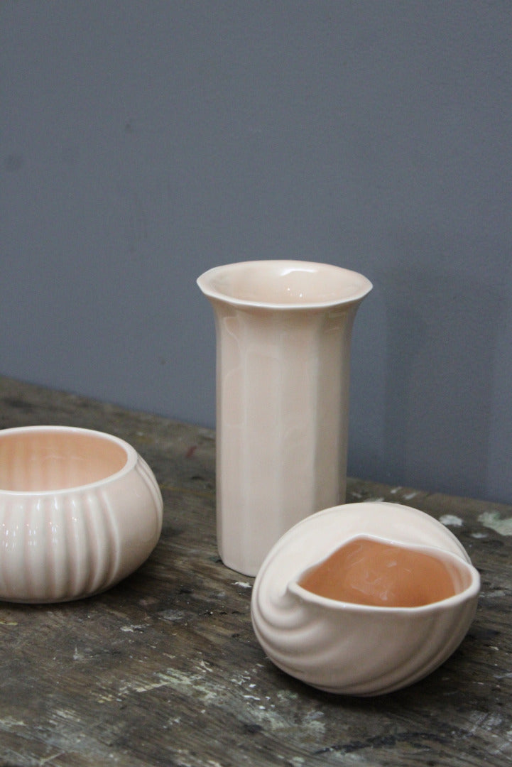 Dartmouth Pottery Pink Shell Set - Kernow Furniture