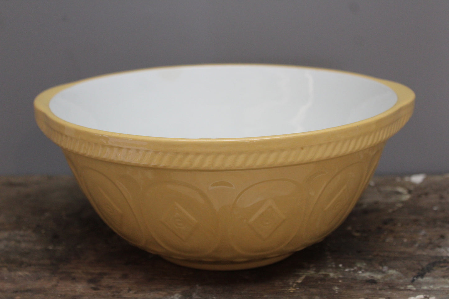 T G Green Gripstand Mixing Bowl - Kernow Furniture