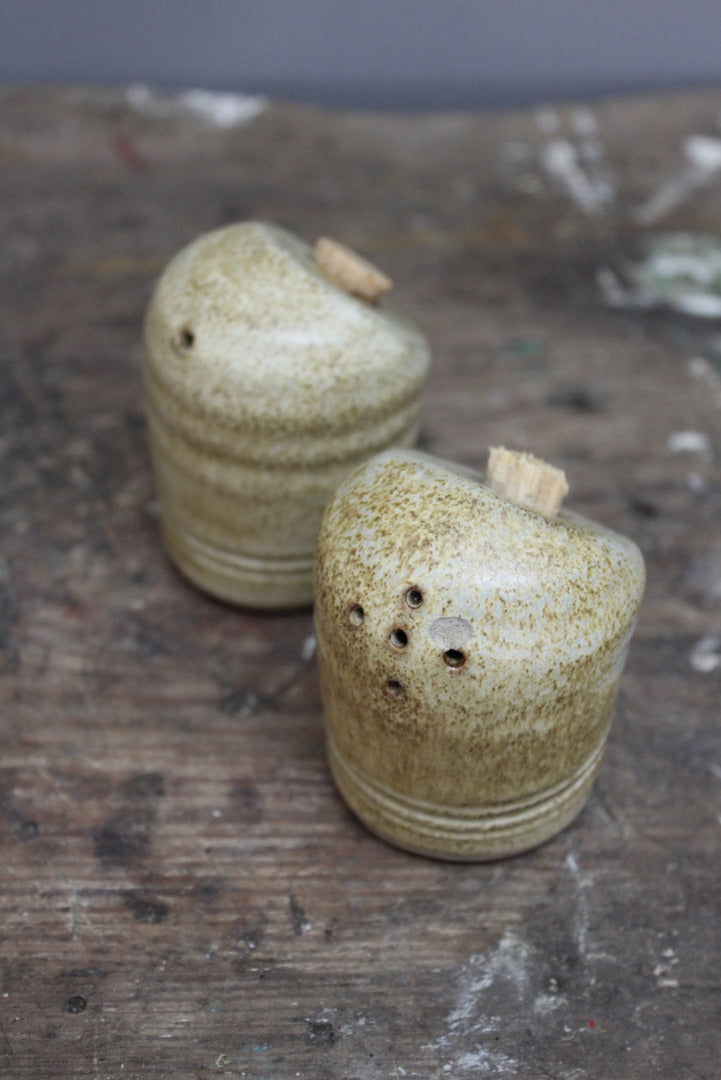 Pottery Salt & Pepper Pots - Kernow Furniture