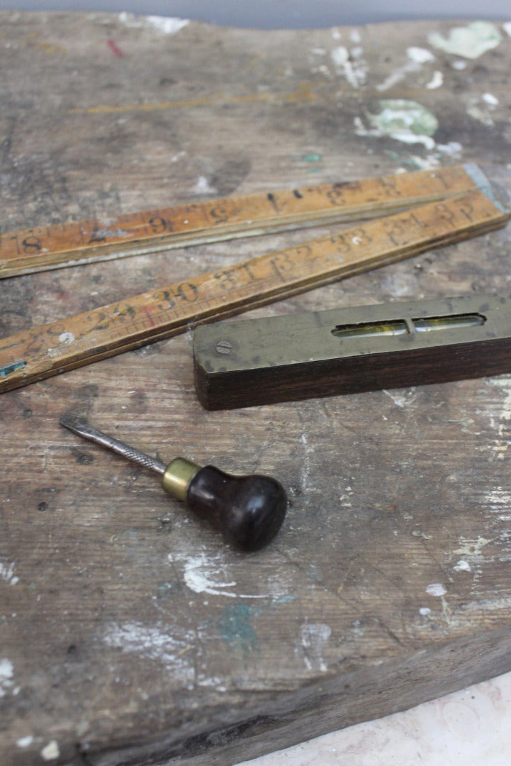 Boxwood Measure & Vintage Spirit Level - Kernow Furniture