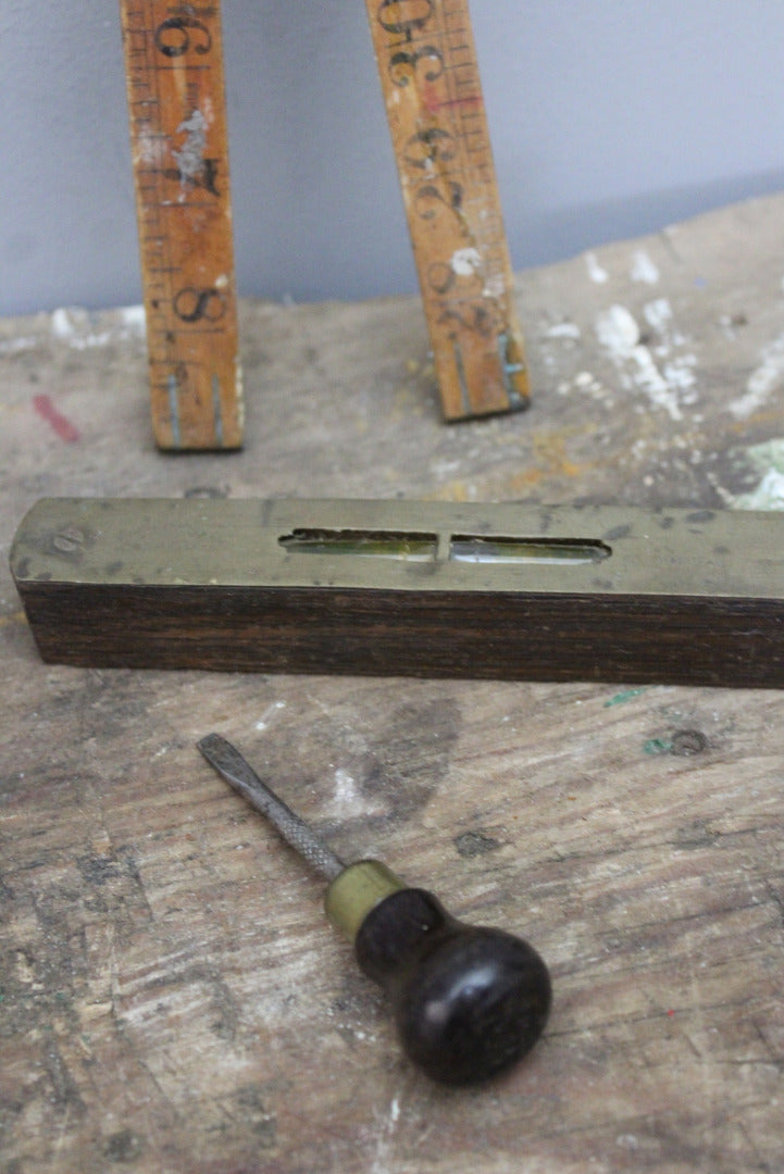 Boxwood Measure & Vintage Spirit Level - Kernow Furniture