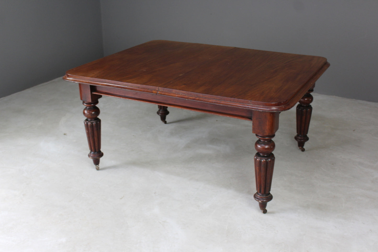 Antique Mahogany Dining Table - Kernow Furniture