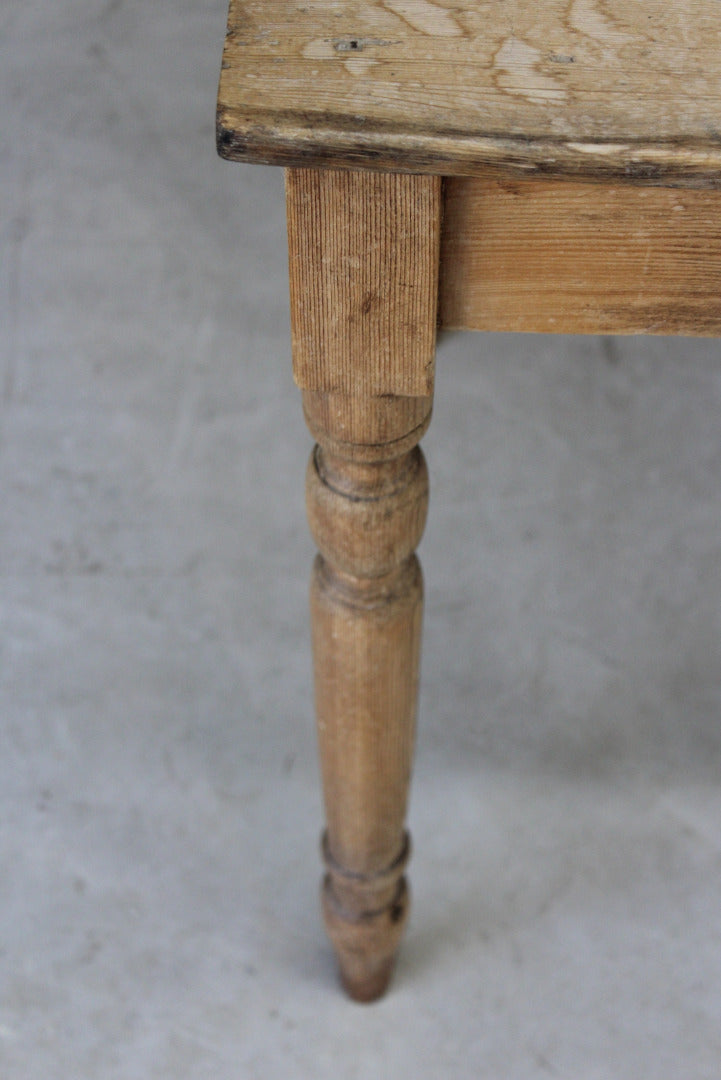 Rustic Pine Side Table - Kernow Furniture