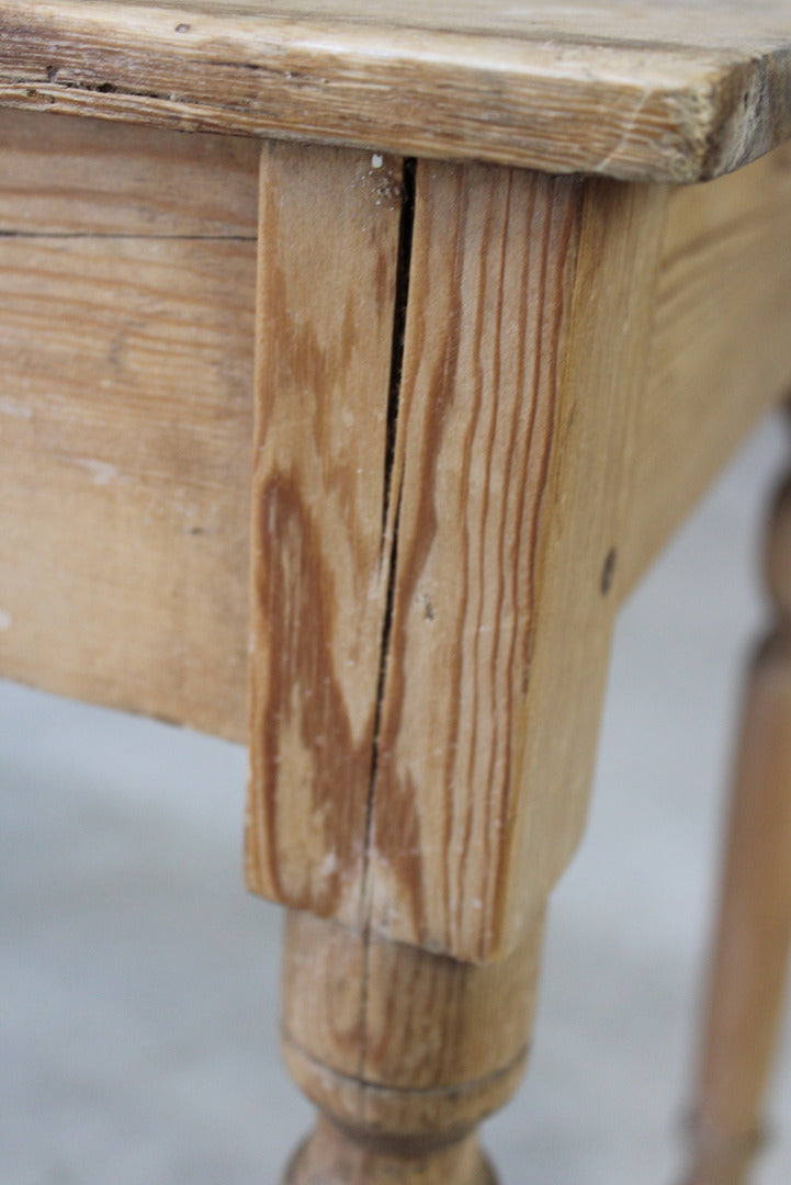 Rustic Pine Side Table - Kernow Furniture