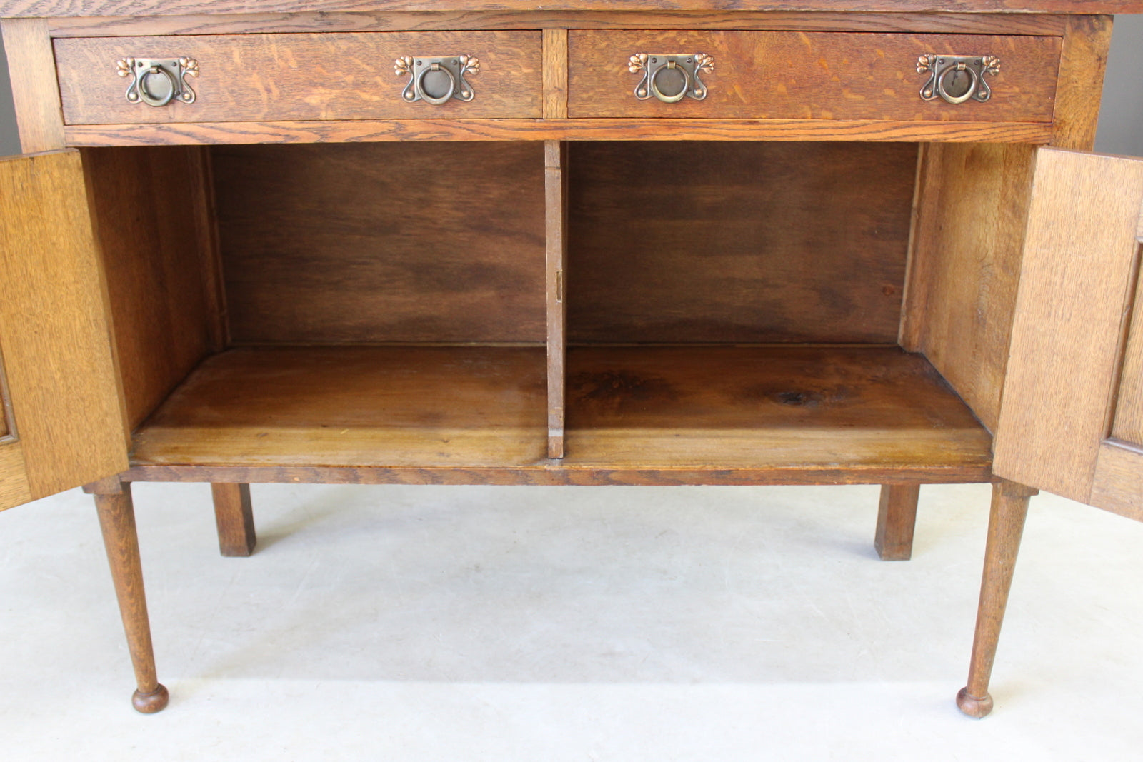 Arts & Crafts Oak Sideboard - Kernow Furniture