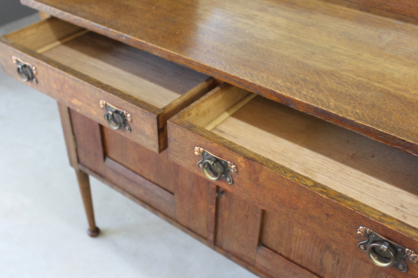 Arts & Crafts Oak Sideboard - Kernow Furniture