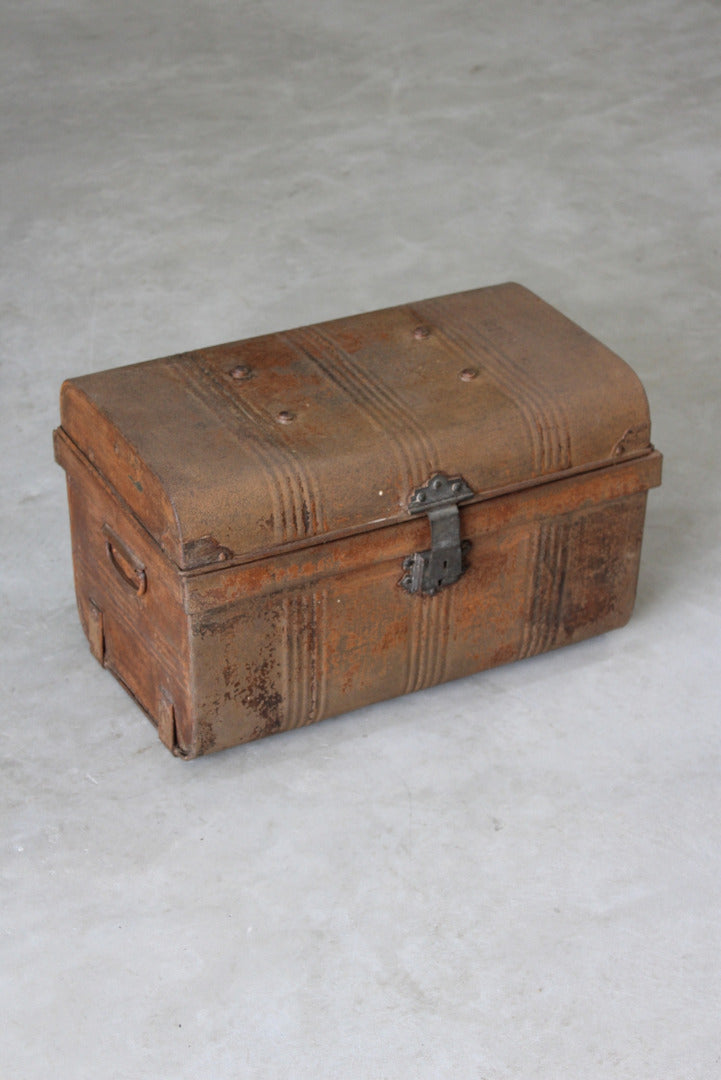 Vintage Metal Tin Trunk - Kernow Furniture