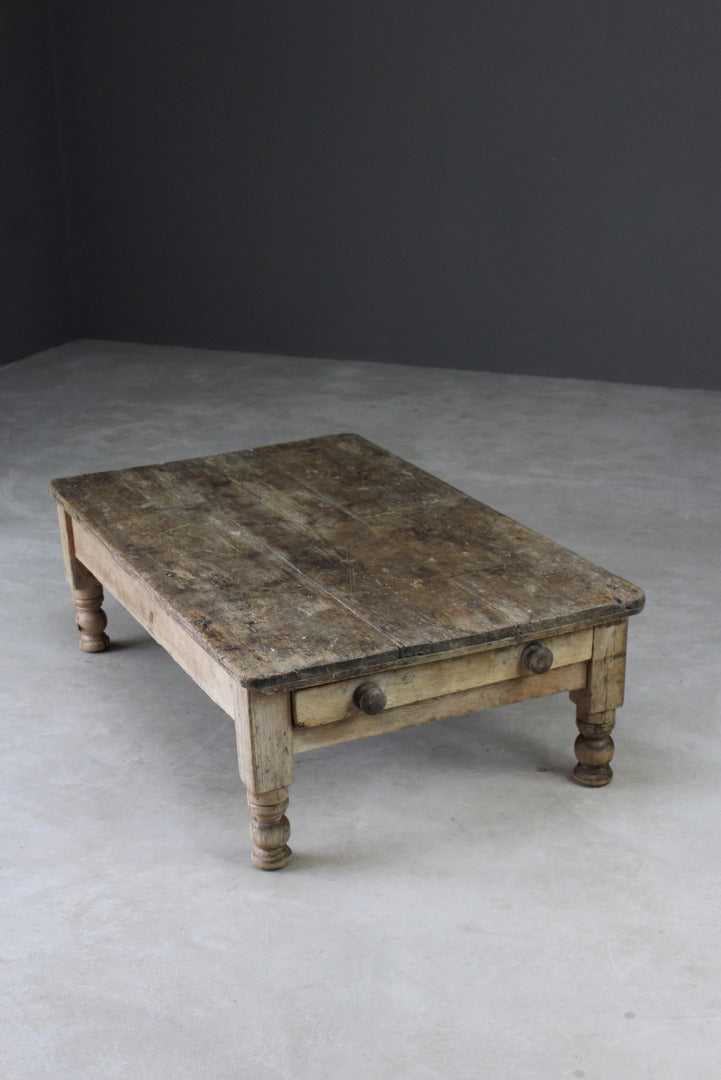 Rustic Antique Large Pine Coffee Table - Kernow Furniture