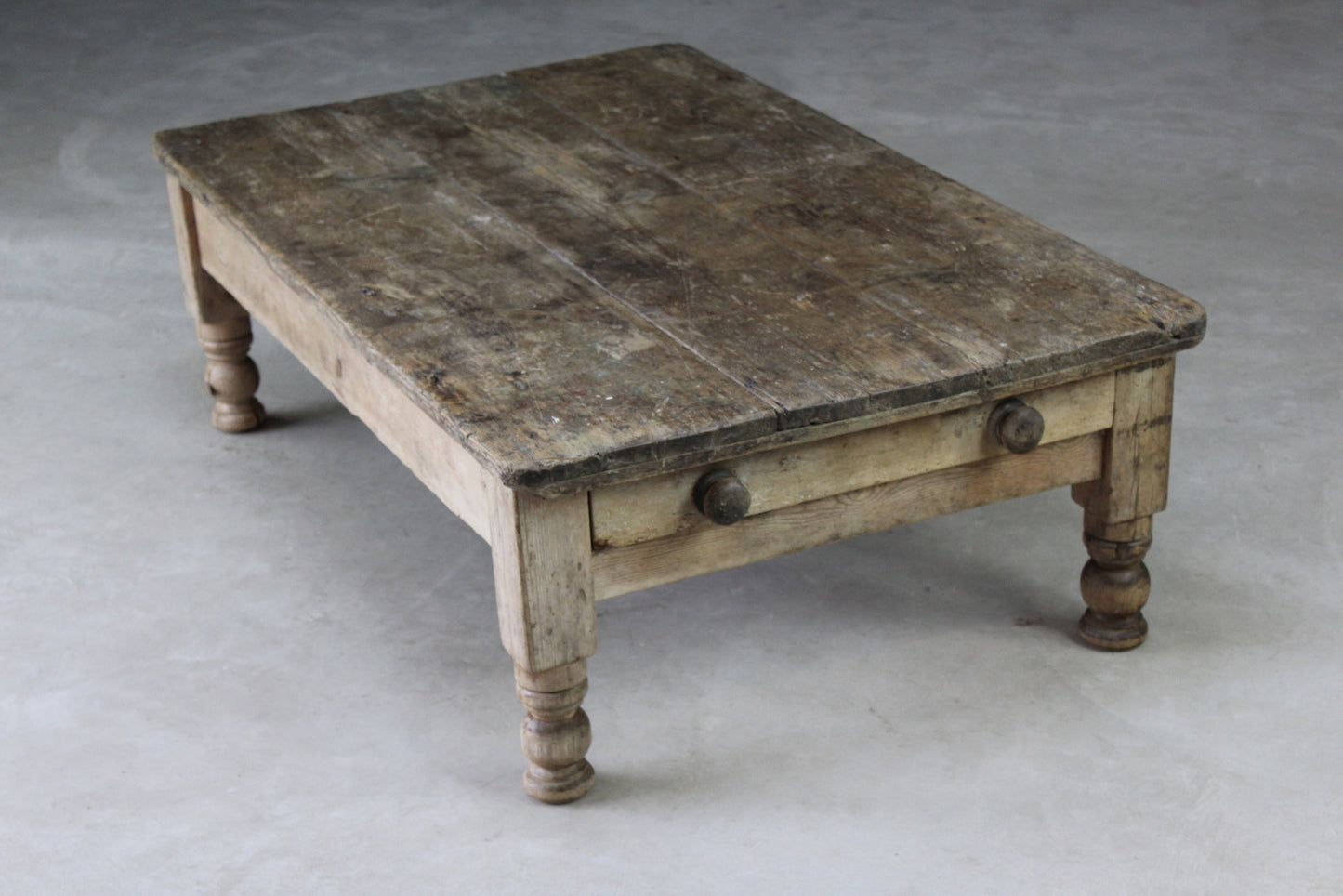 Rustic Antique Large Pine Coffee Table - Kernow Furniture