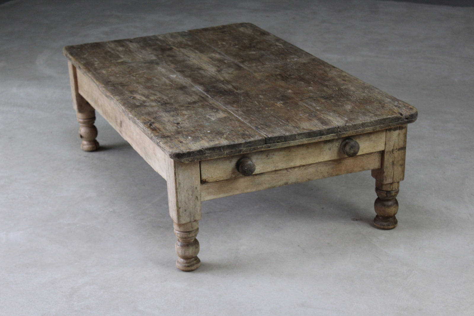 Rustic Antique Large Pine Coffee Table - Kernow Furniture