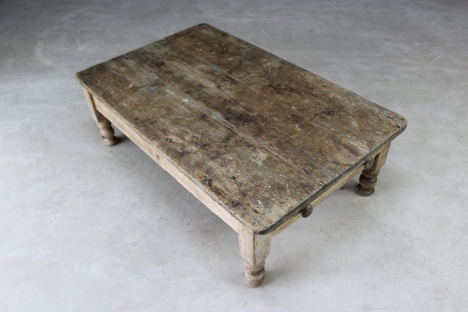 Rustic Antique Large Pine Coffee Table - Kernow Furniture