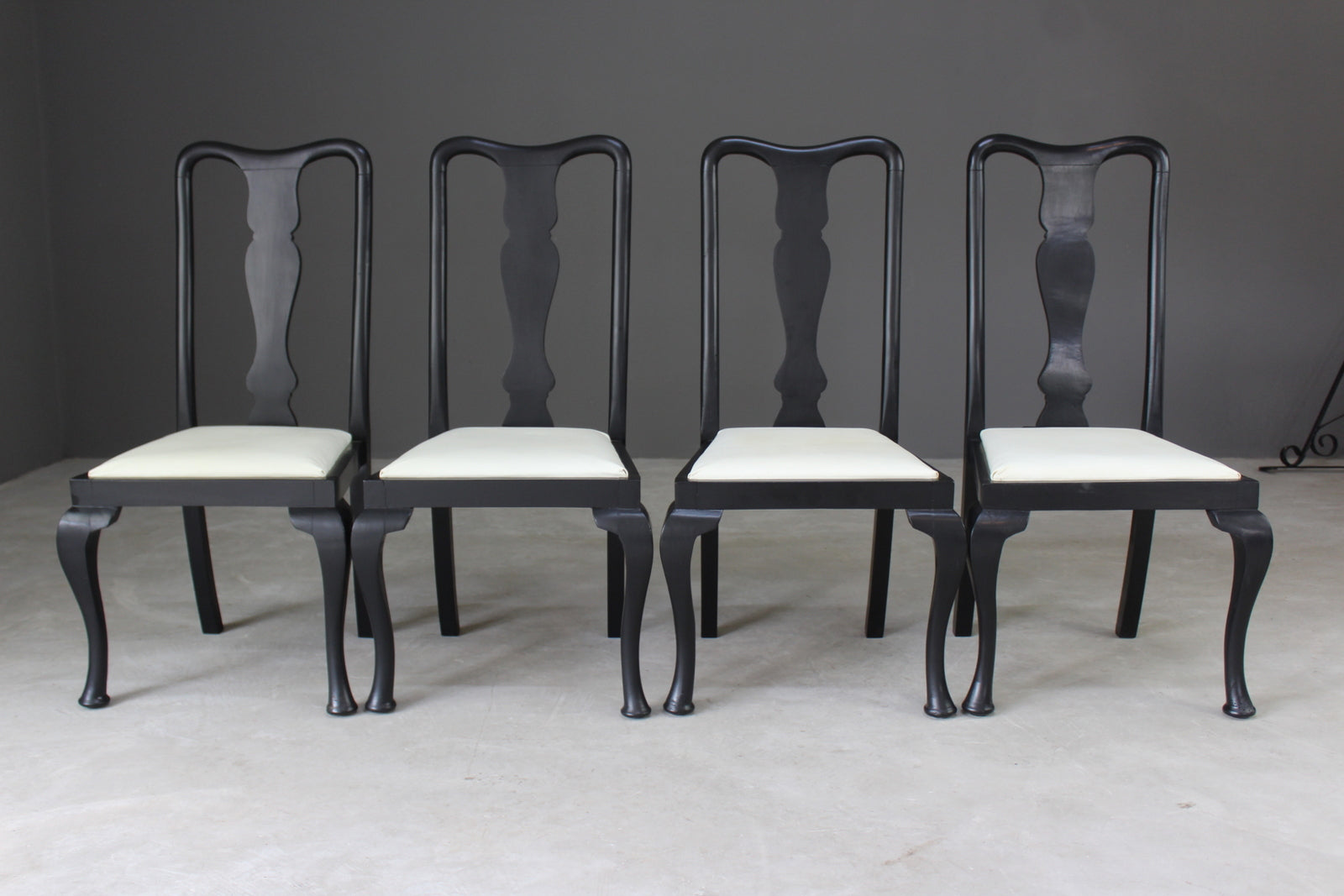 Set 4 Queen Anne Style Dining Chairs - Kernow Furniture