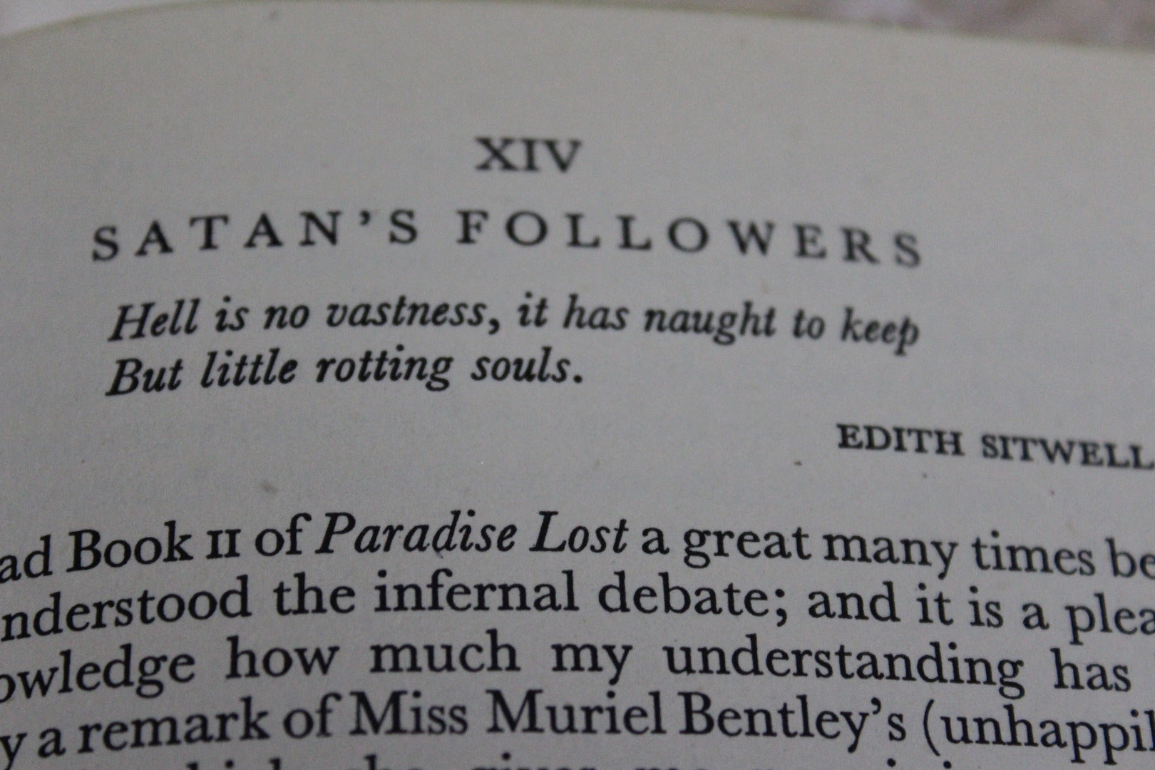 A Preface to Paradise Lost C.S Lewis - Kernow Furniture