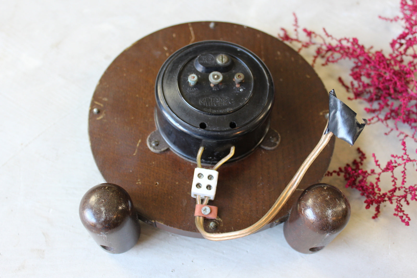 Metamec Oak Mantle Clock - Kernow Furniture