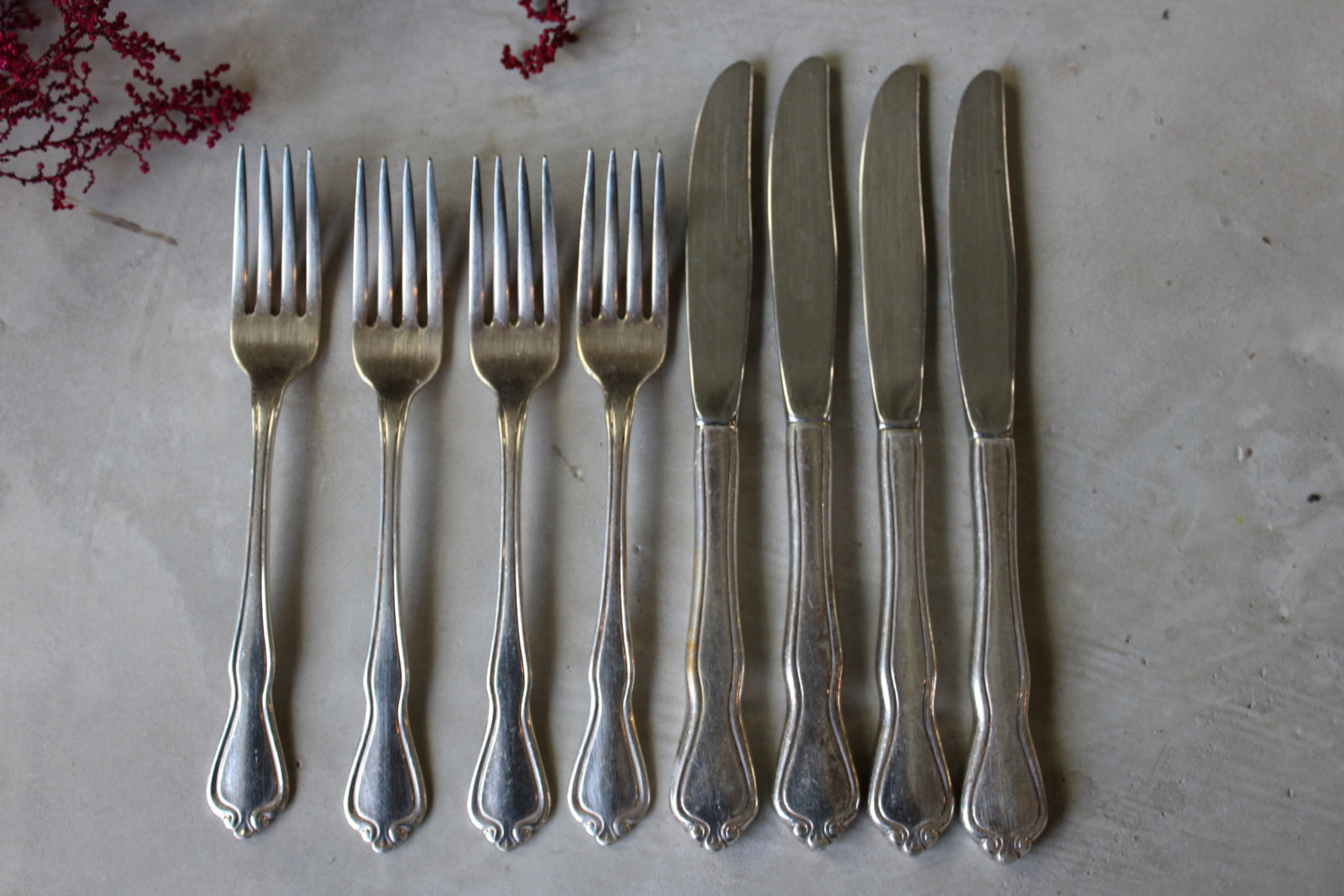 Vintage 4 Dinner Forks & Knives - Kernow Furniture