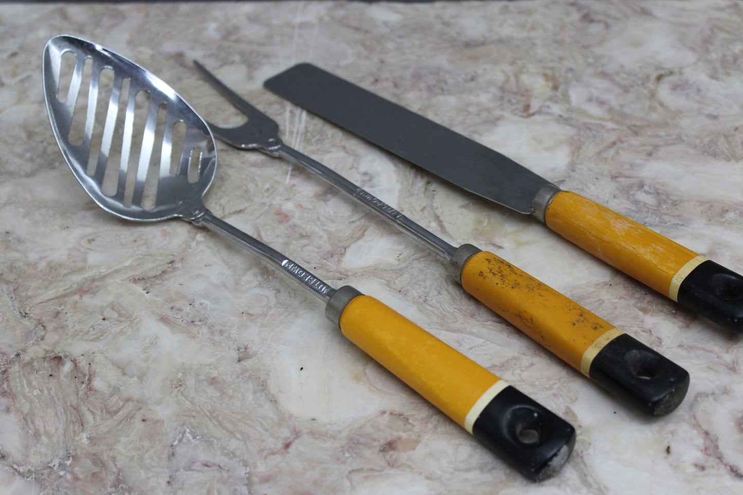 Vintage Nutbrown Kitchen Utensils - Kernow Furniture