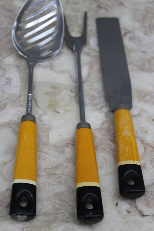 Vintage Nutbrown Kitchen Utensils - Kernow Furniture