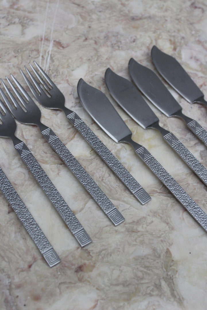 Retro Fish Knives & Forks - Kernow Furniture