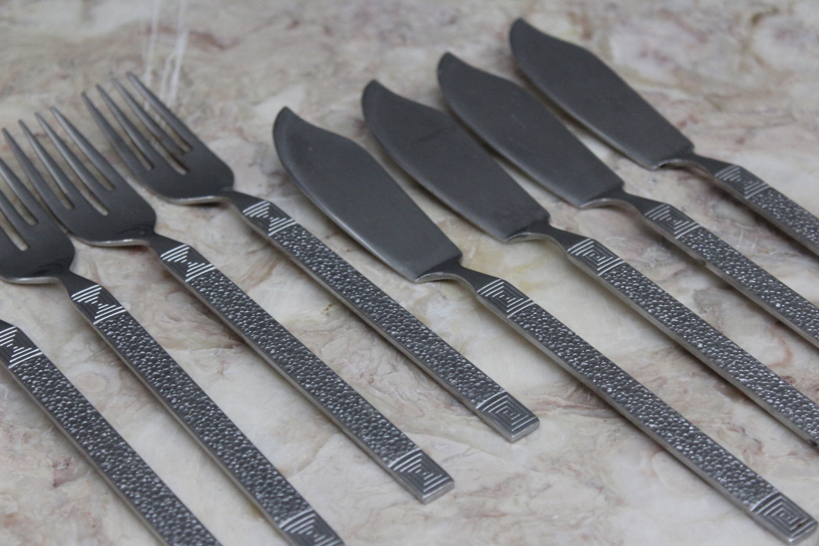 Retro Fish Knives & Forks - Kernow Furniture