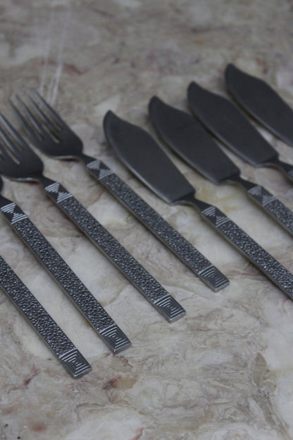 Retro Fish Knives & Forks - Kernow Furniture