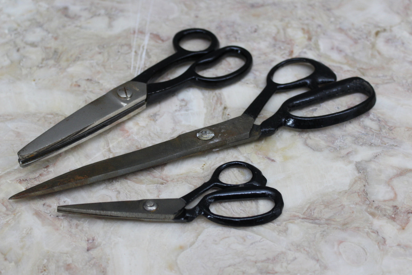 3 Pairs Vintage Scissors - Kernow Furniture