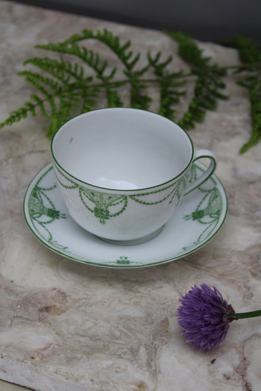 Single Vintage Green & Cream Cup & Saucer - Kernow Furniture