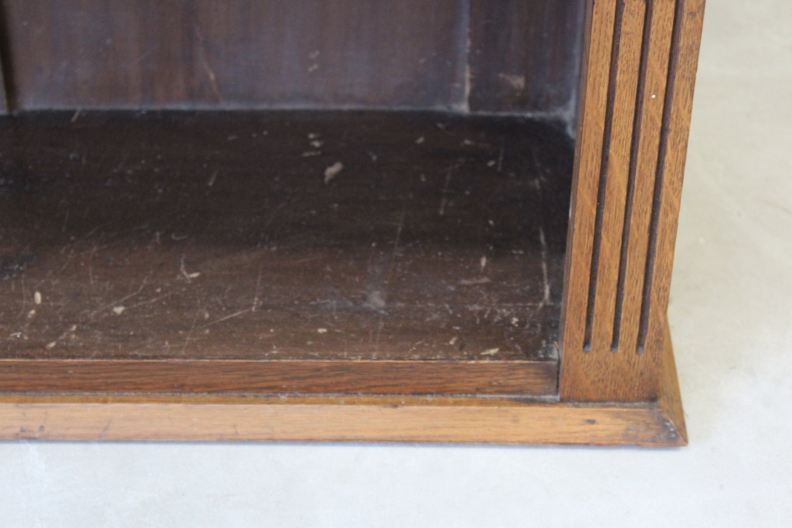 Victorian Oak Freestanding Bookcase - Kernow Furniture