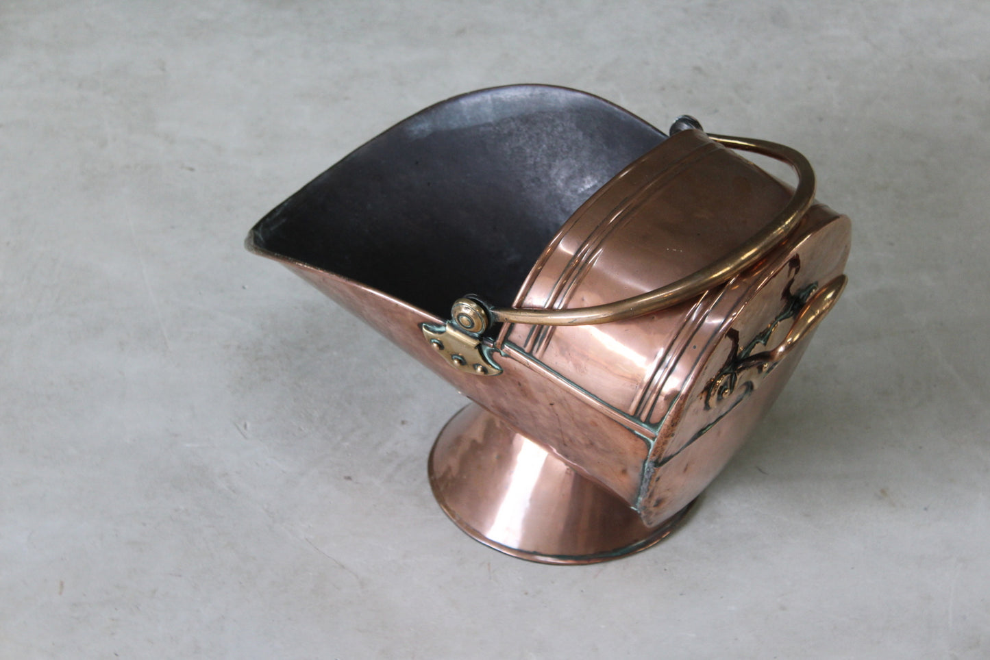 Copper Coal Scuttle - Kernow Furniture