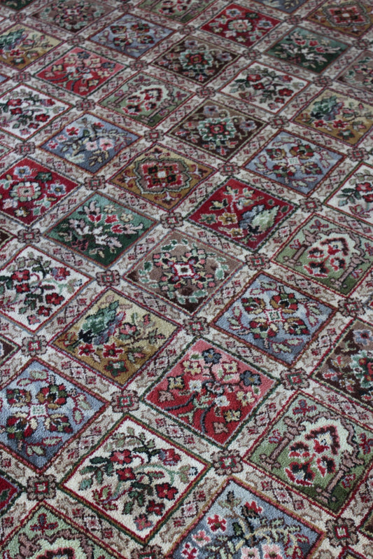Retro Floral Carpet - Kernow Furniture