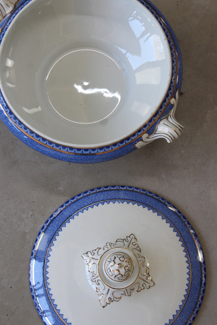 Blue & White Vegetable Dish - Kernow Furniture