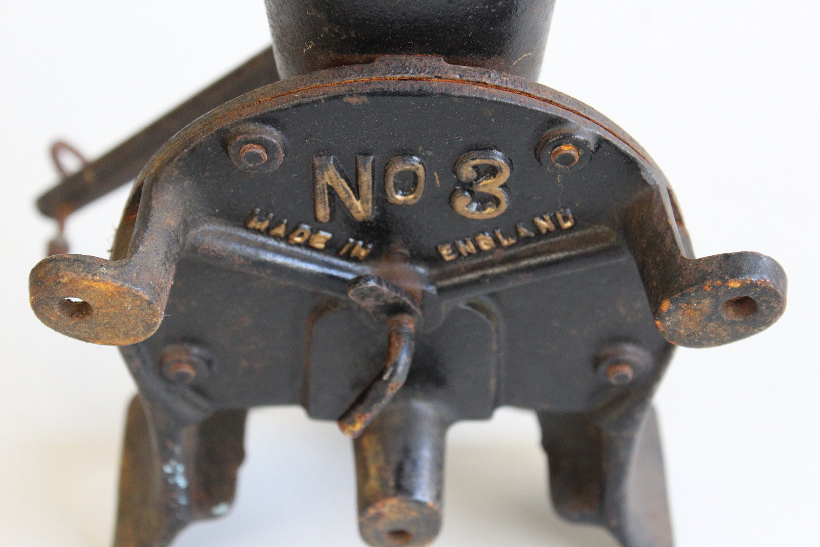 Spong No 3 Cast Iron Grinder - Kernow Furniture