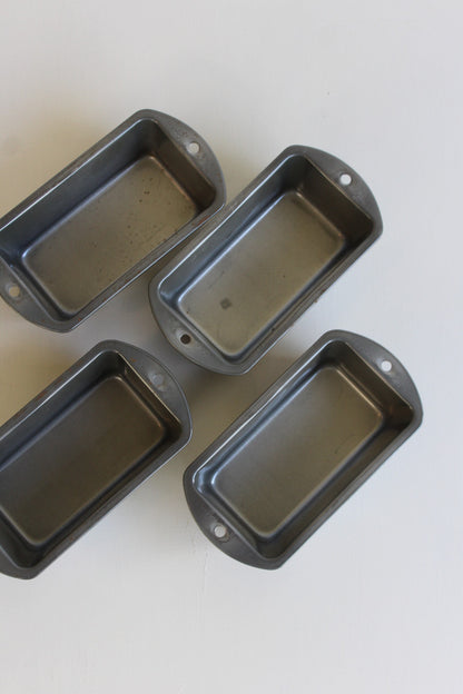 4 Small Loaf Tins - Kernow Furniture