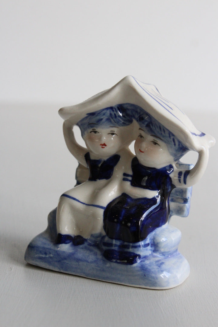 Delft Ornament Seated Couple - Kernow Furniture