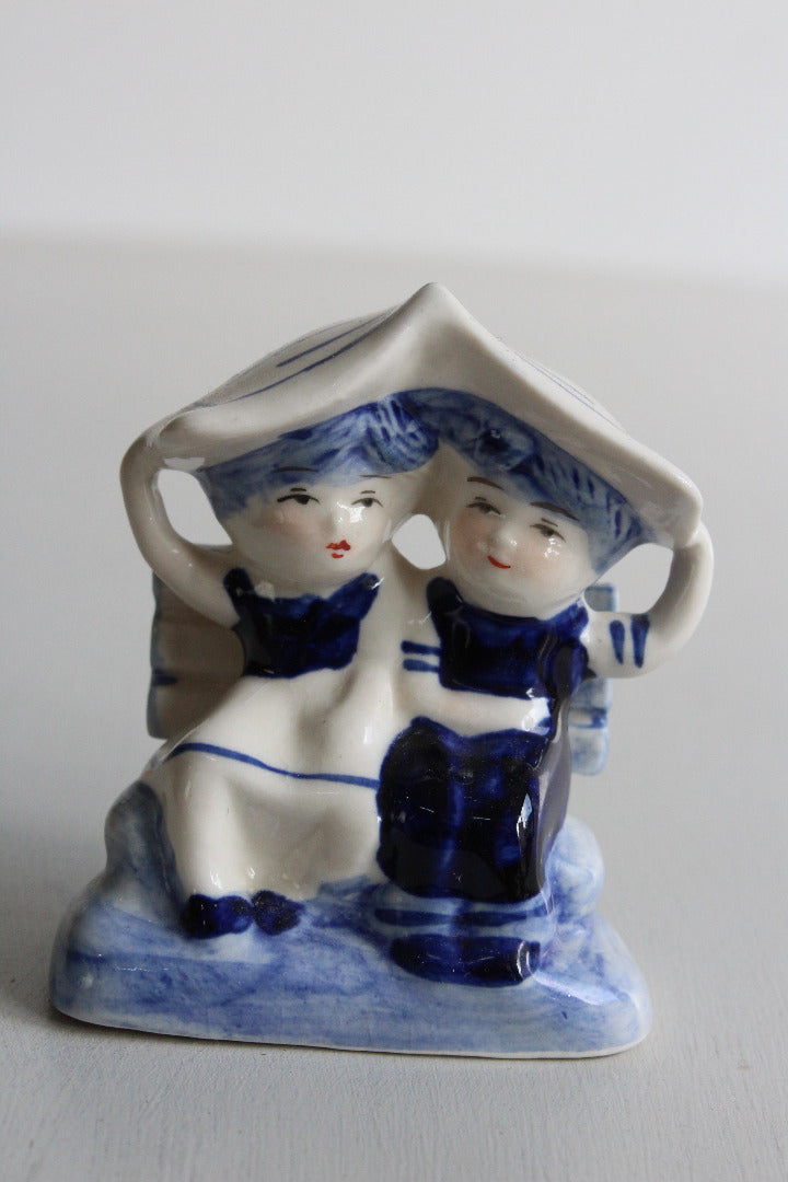 Delft Ornament Seated Couple - Kernow Furniture