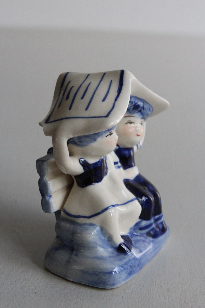 Delft Ornament Seated Couple - Kernow Furniture