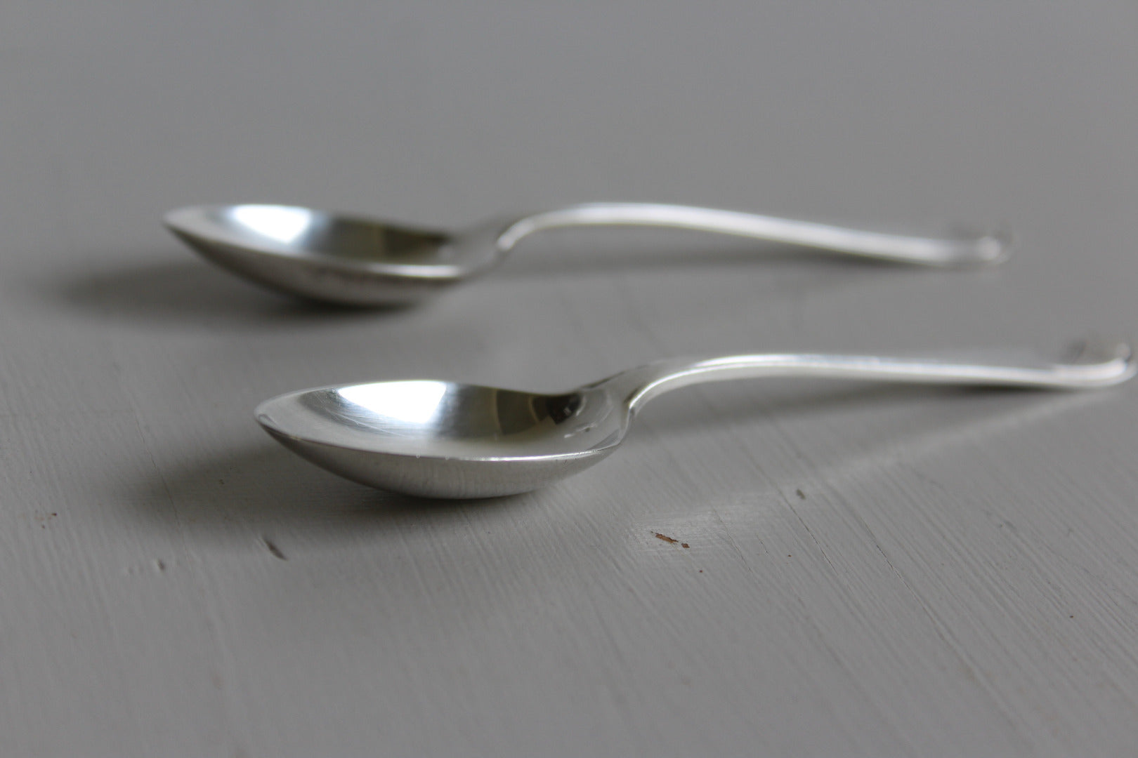 Pair Walker & Hall Silver Golf Club Tea Spoons - Kernow Furniture