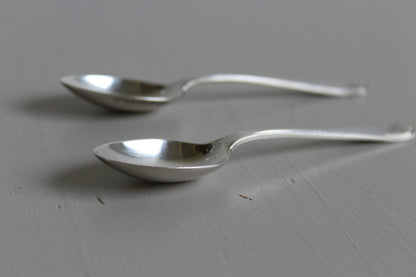 Pair Walker & Hall Silver Golf Club Tea Spoons - Kernow Furniture