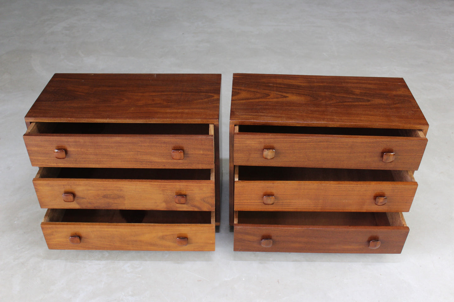 Pair Retro Teak Chest of Drawers Bedside Cabinets - Kernow Furniture