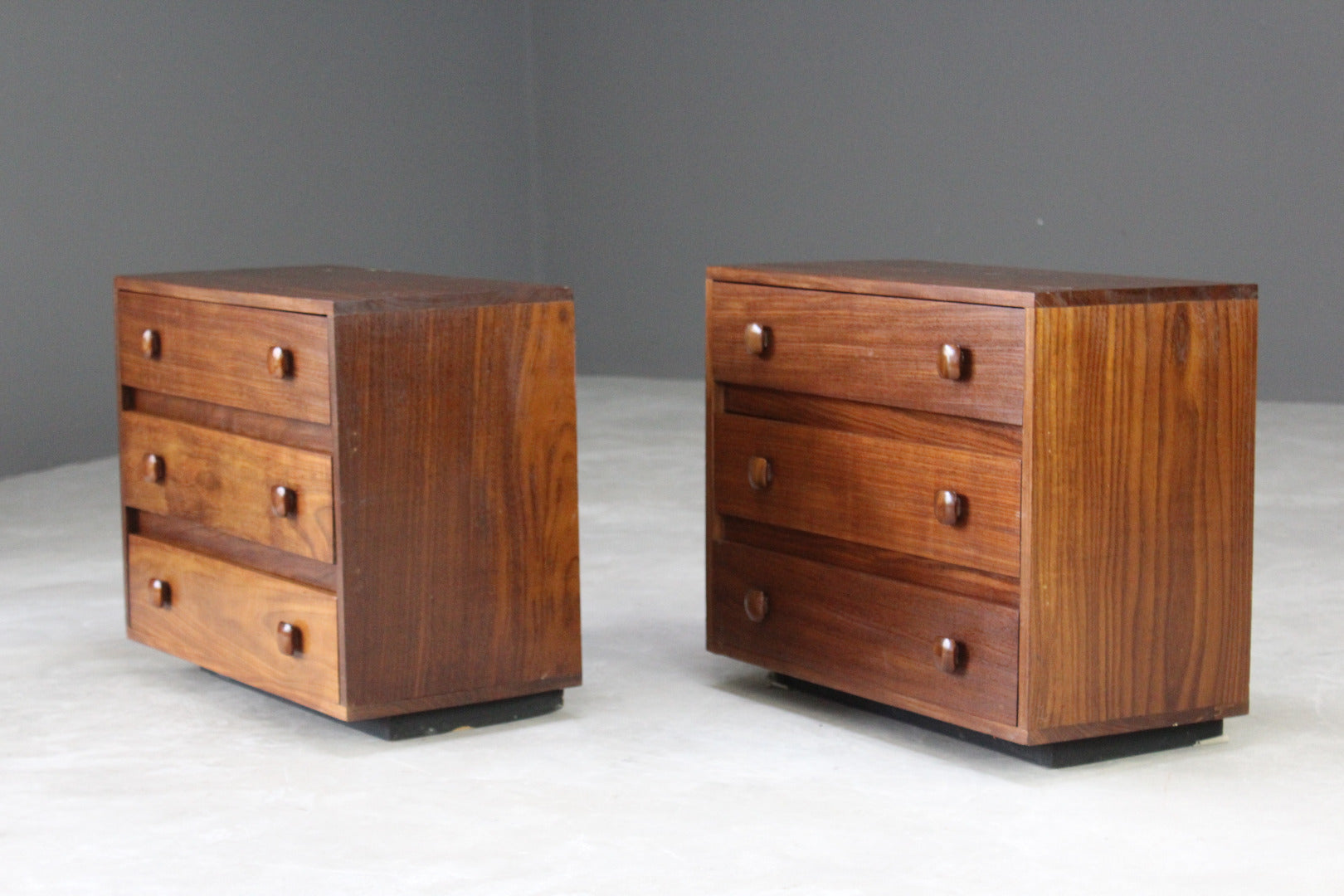 Pair Retro Teak Chest of Drawers Bedside Cabinets - Kernow Furniture