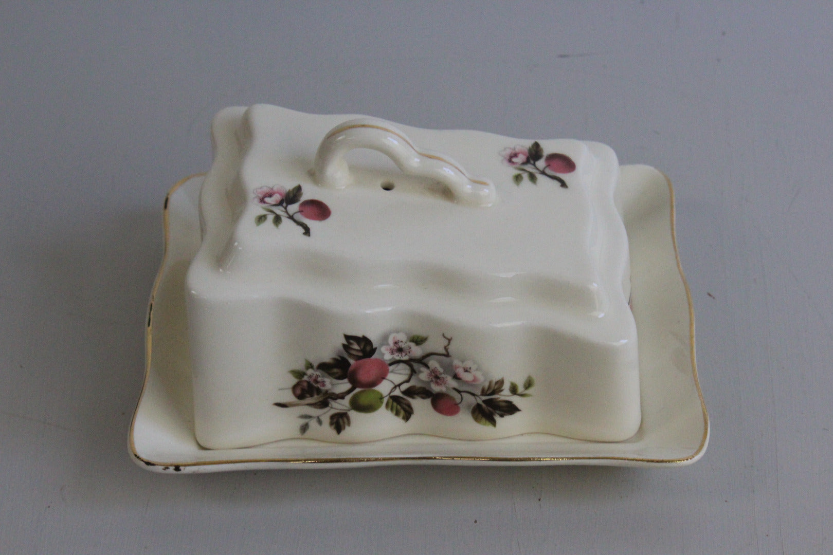 Retro Butter Dish - Kernow Furniture