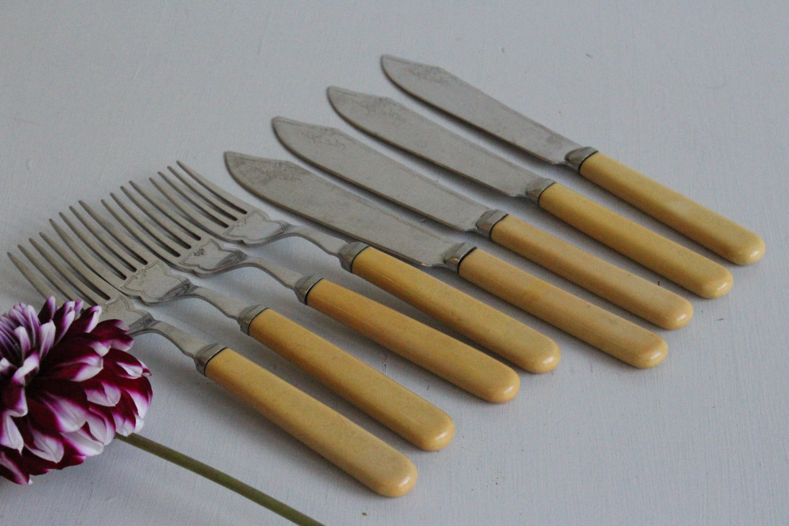 Vintage Fish Knives & Forks - Kernow Furniture