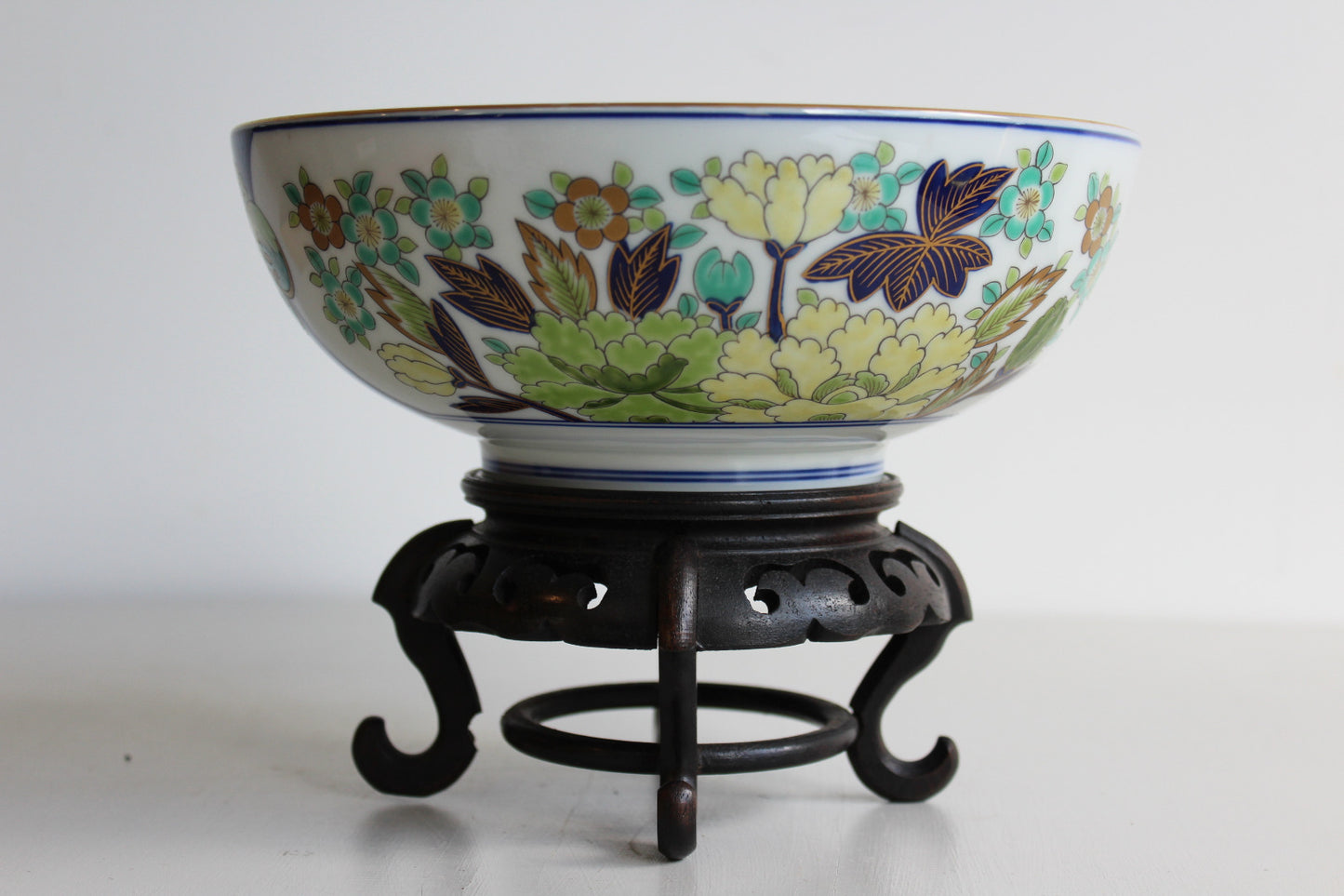 Gold Imari Bowl On Stand - Kernow Furniture