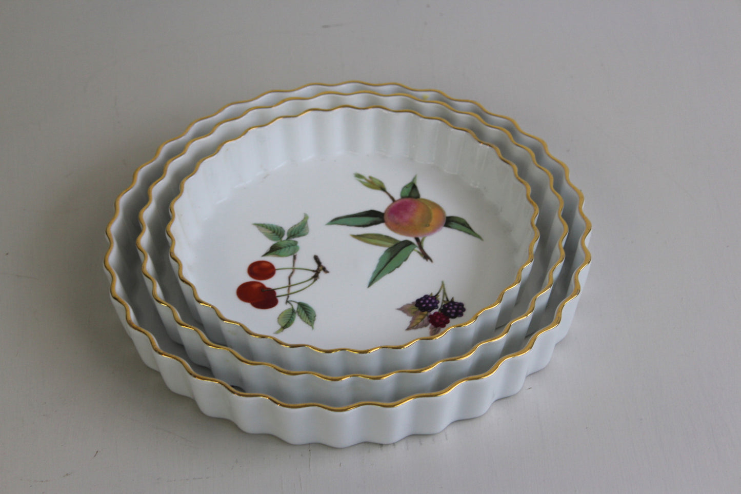 Royal Worcester Evesham Quiche Dish x 3 - Kernow Furniture