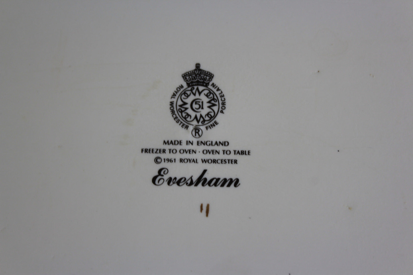 Royal Worcester Evesham Oven Dish - Kernow Furniture