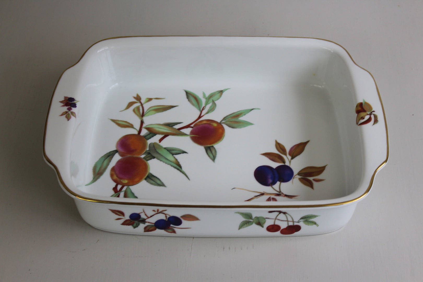 Royal Worcester Evesham Oven Dish - Kernow Furniture